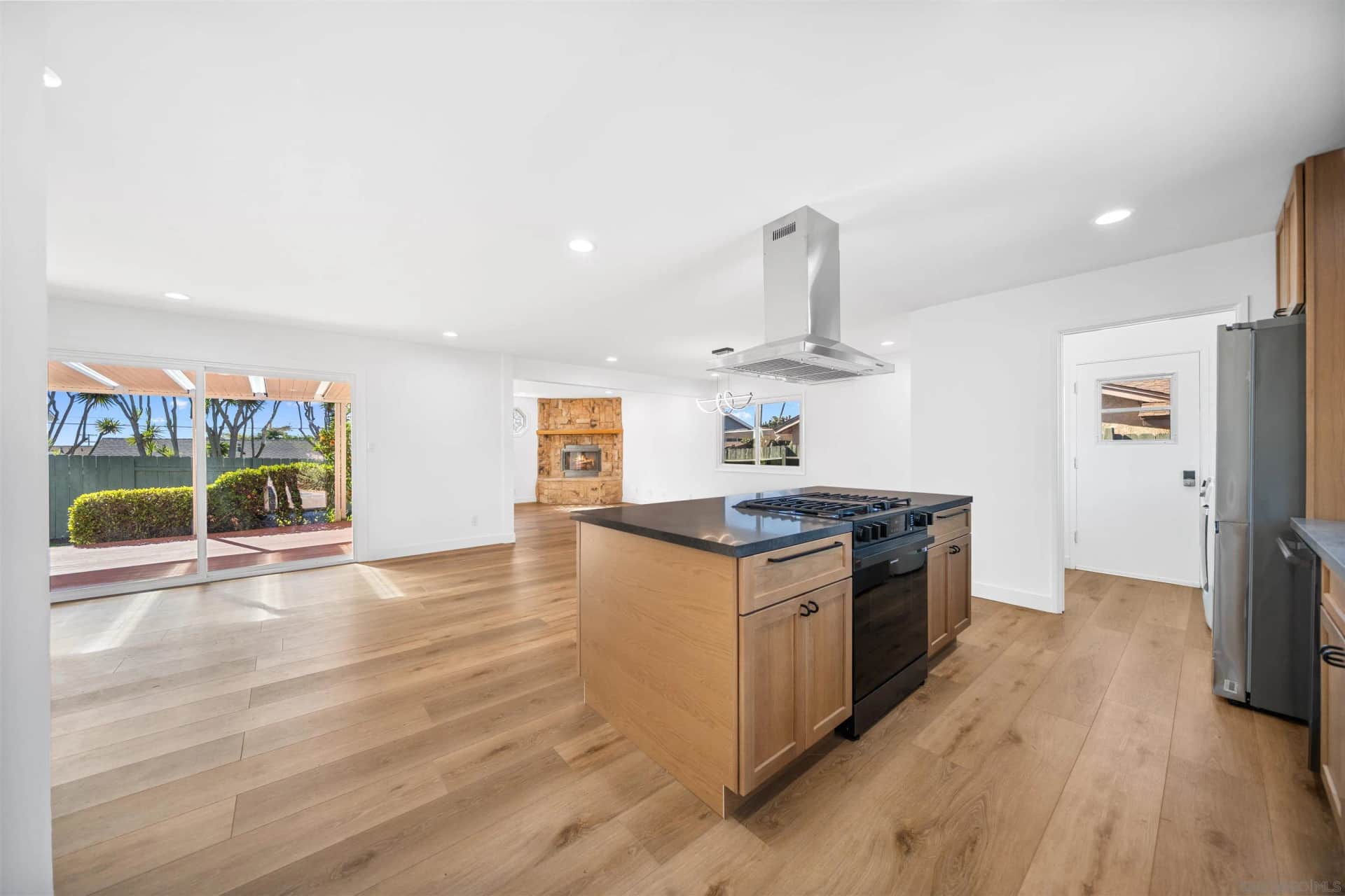 5017 Mount Gaywas Dr, Clairmont Mesa, CA 92117 - Photo 4 of 45, Clairmont Mesa, CA