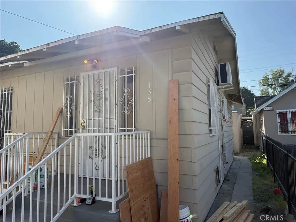 138 E 60th Street, Los Angeles, CA 90003 - Photo 3 of 37, Los Angeles, CA